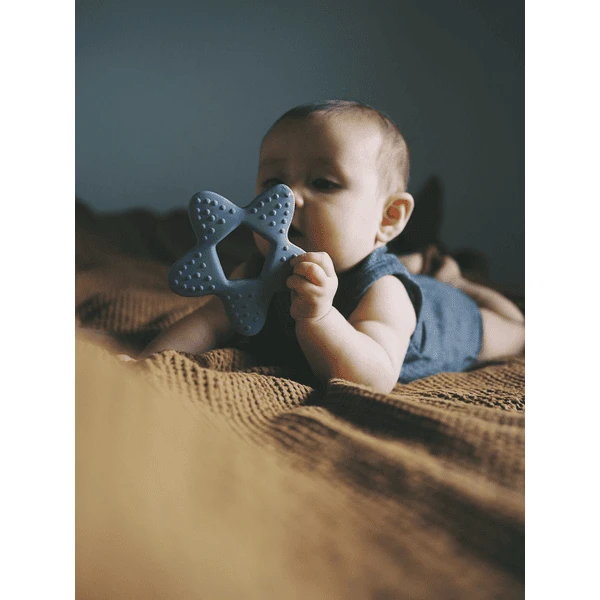 Filibabba Bijtring Ster Natuurlijk Rubber - Powder Blauw - Afbeelding 3