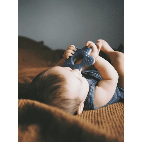 Filibabba Bijtring Ster Natuurlijk Rubber - Powder Blauw - Afbeelding 4